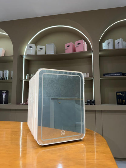 Mini refrigerador de espejo